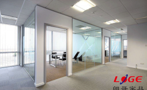 辦公隔斷的類型你知道多少呢？