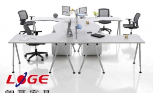 木質(zhì)辦公家具的清潔保養(yǎng)需如何進(jìn)行呢？